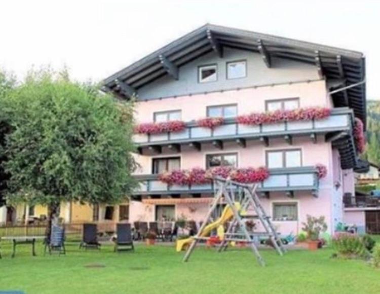Mani's Apartment *